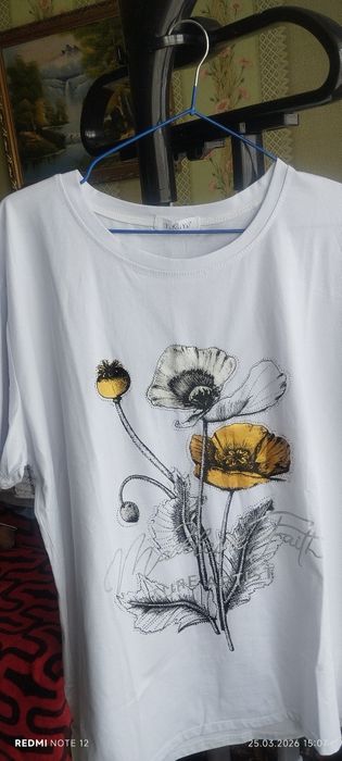 Продам футболки новые