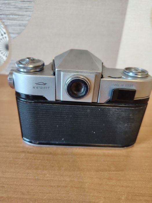 Продам фотоаппарат зенит.