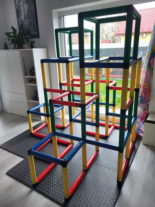 QUADRO Monkey Bars – Climbing Pyramid (2 seturi) – stare excelentă