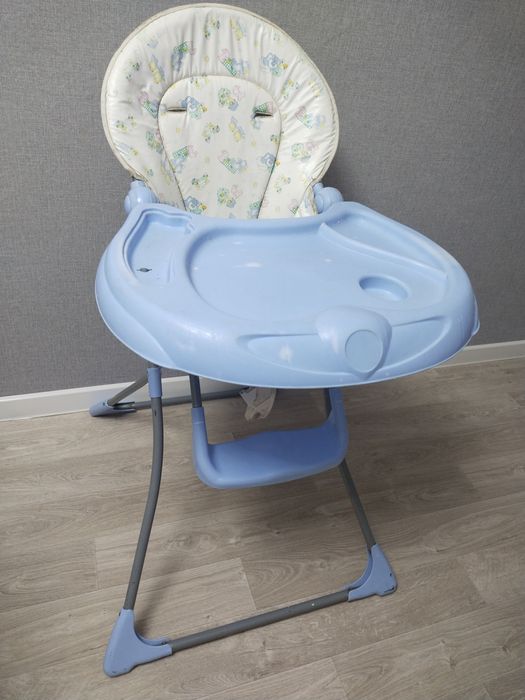 Бала отыратын орындық