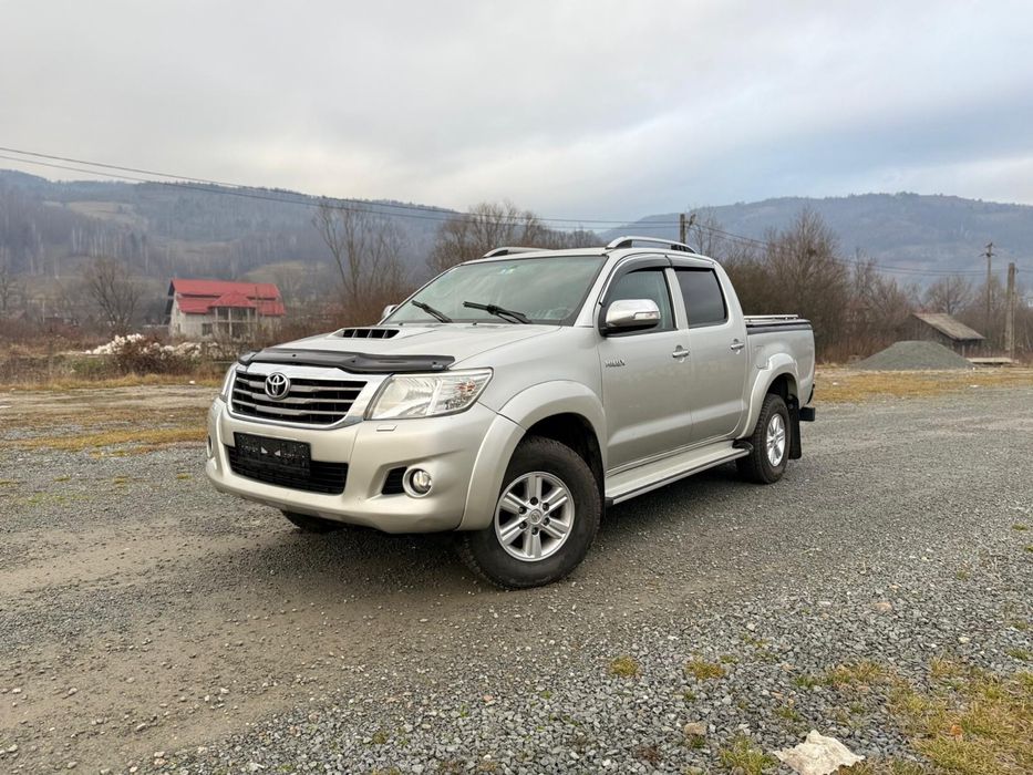 Toyota hilux 2.5 /144 cp