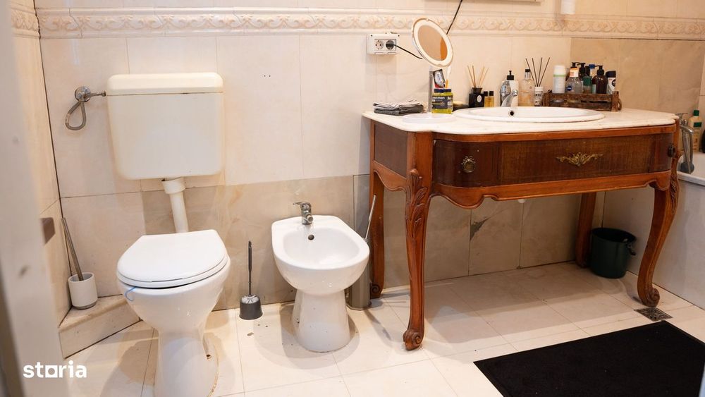 2 camere. Adresă centrală. 99 mp construiți. 2 băi. Etaj 3.