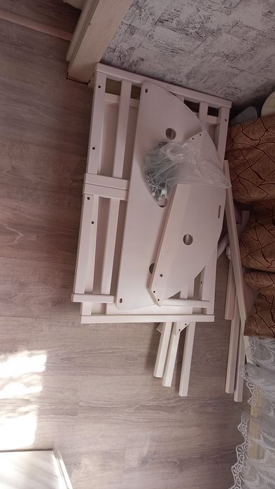 Продаётся детская кроватка