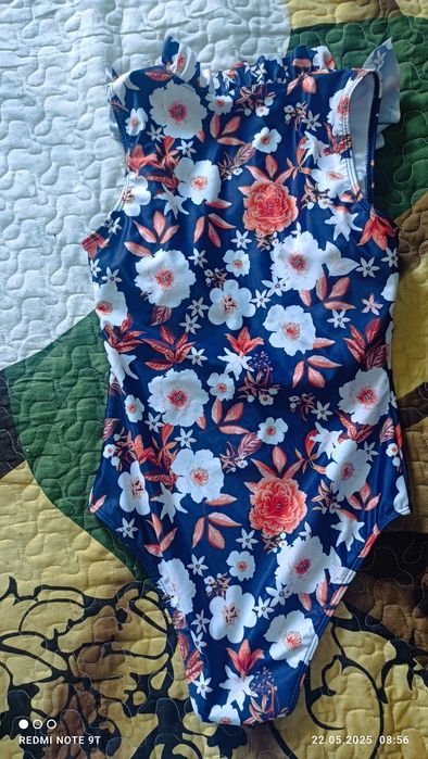 Женский купальник европейского производства.