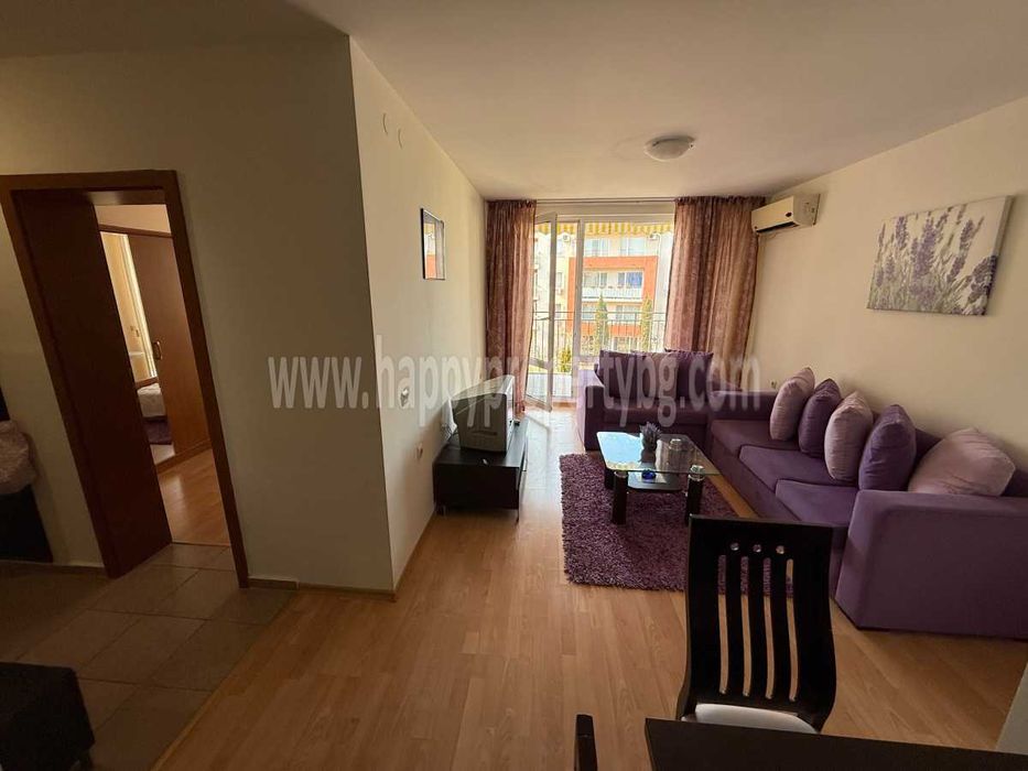 Продава се Двустаен апартамент в к.к. Слънчев бряг - 62 кв.м за 1081 €/кв.м - Снимка #2