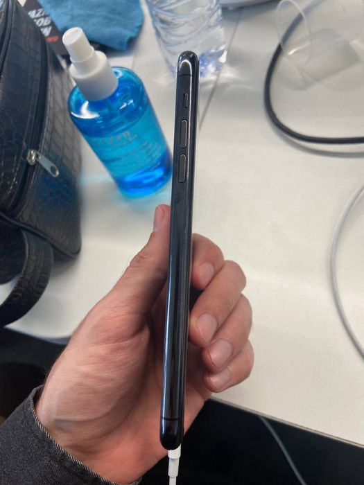 Iphone 11 pro max 64gb с коробкой