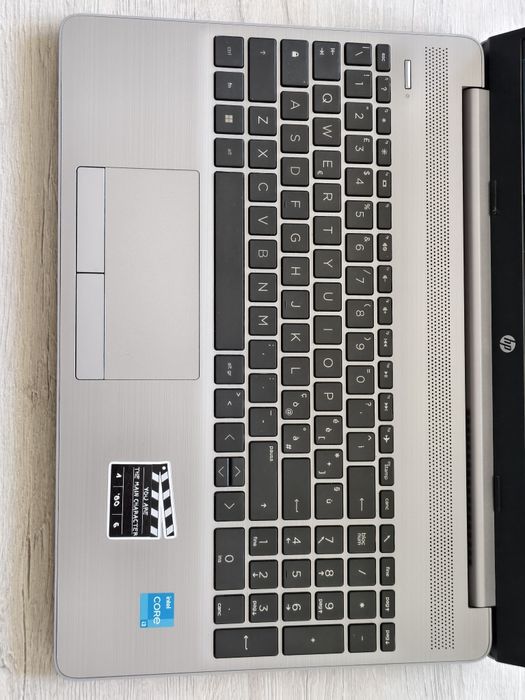 Noutbuk HP 250 G8
