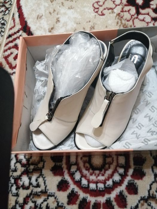 Женские туфли кожаные