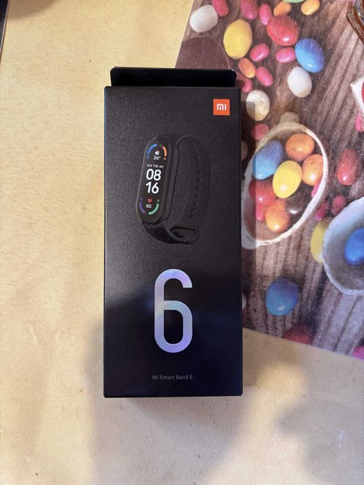Xiaomi Mi Smart Band 6, AMOLED, 30 спортни режима, 5ATM