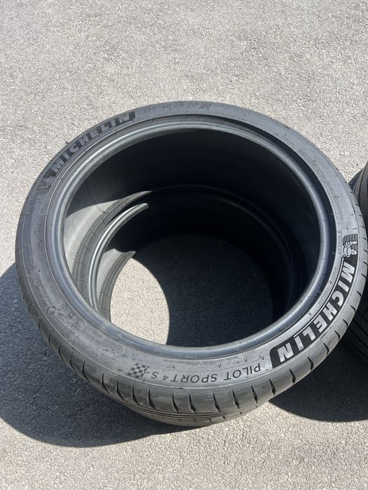 Летни гуми  285/35/20 - 255/40/20 -