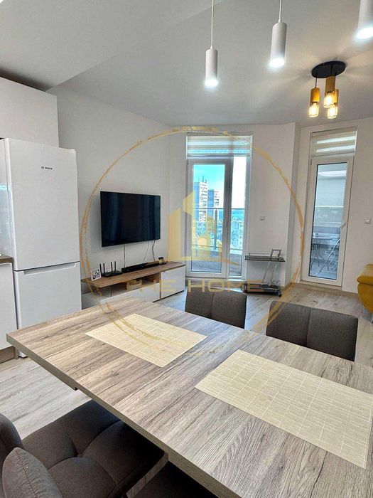 Дава се под наем Тристаен апартамент в Варна, Бриз - 100 кв.м за 1500 € - Снимка #2