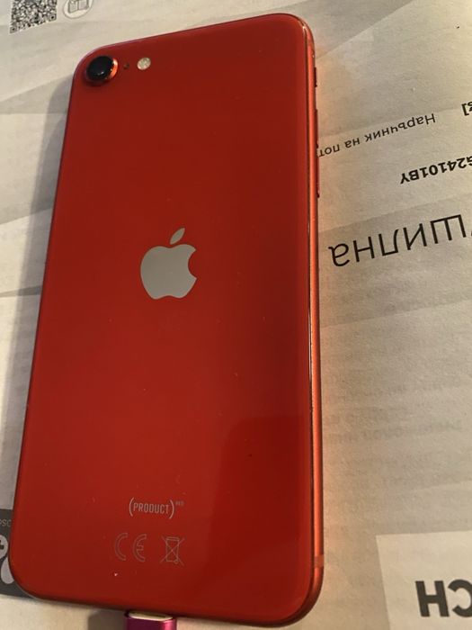 Iphone SE 128 червен ___