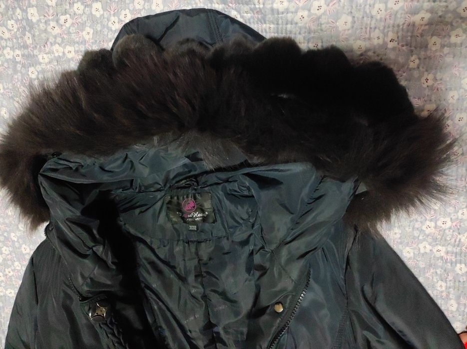 Продам зимний пуховик женский