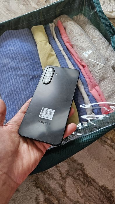 Samsung A17, 128 гб + в подарок адаптер
