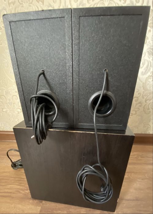 Колонки с сабвуфером Microlab