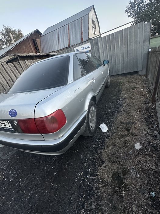 Продам Audi 80 b4
