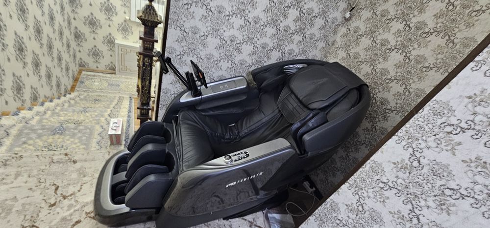 Массажный кресло Powergym G7 сатылады. 12 түрли массажы бар.