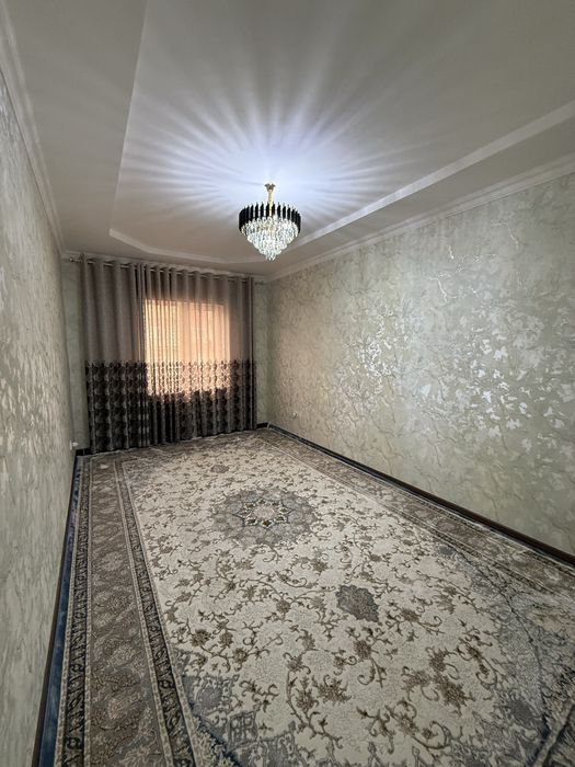 Бухоро шахар 5 микрораён а/сомийдан 3 хонали хамма жихозлари колади