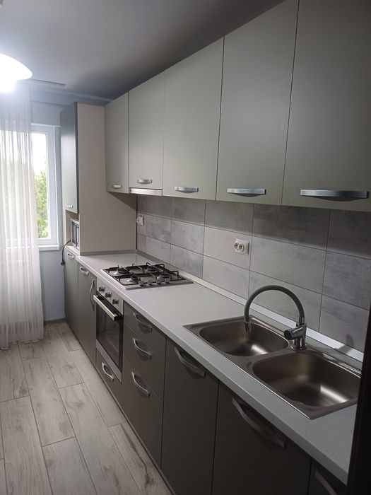 Închiriez ap 3cam cf 1