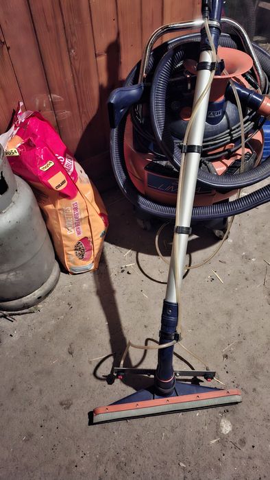 Vand aspirator  ideal pt ditailing auto