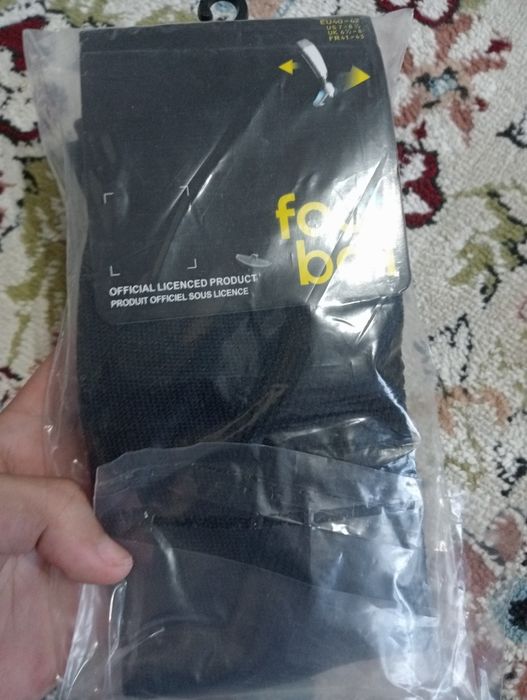 Продаю футбольные гетры