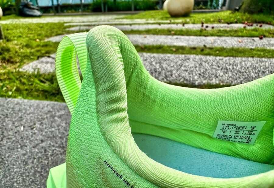 Asics Novablast 4 Illuminate Green Noi, bărbați Lime-Burst 42.5