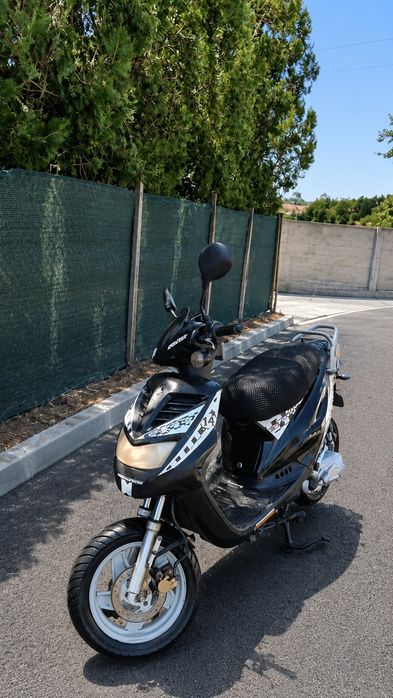 Vand scuter de 49cc