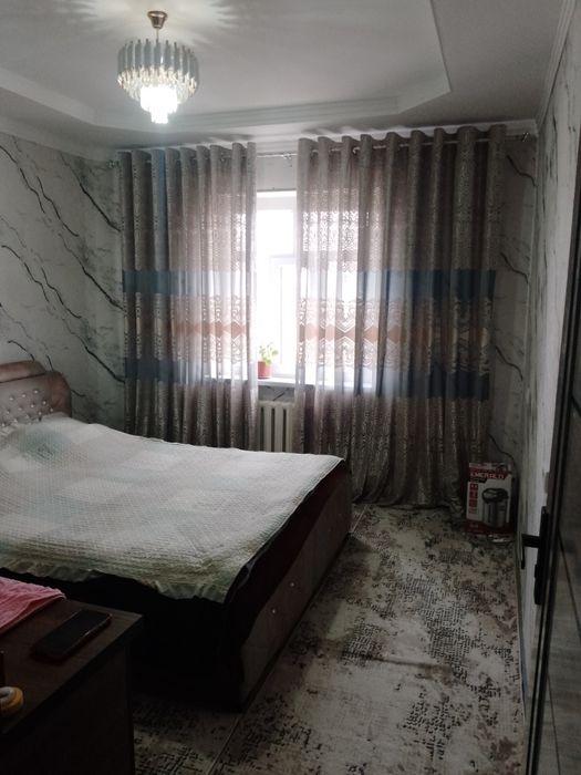 Олмалик шахар 5/2 да 3-хонали Уй сотилади