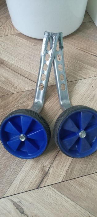 Дополнительные колеса для велосипеда