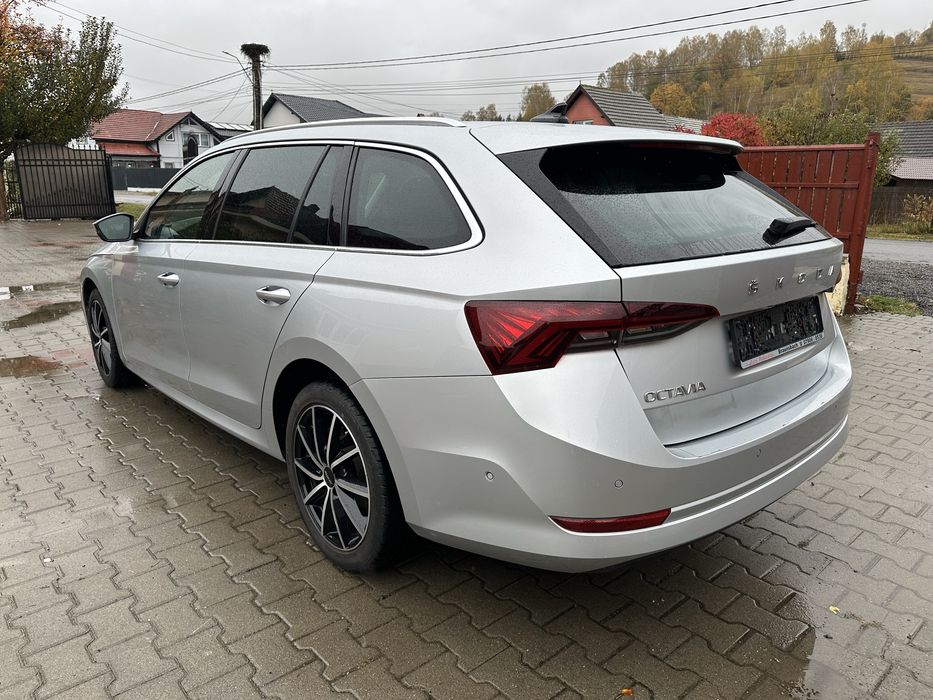 SKODA Octavia 2021 — imagine 4