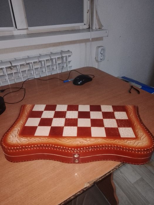 Шахматы продам срочно