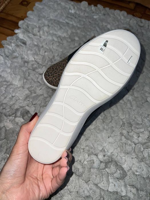 Слипоны Clarks Новые