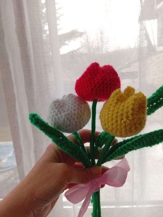 Ръчно плетен букет