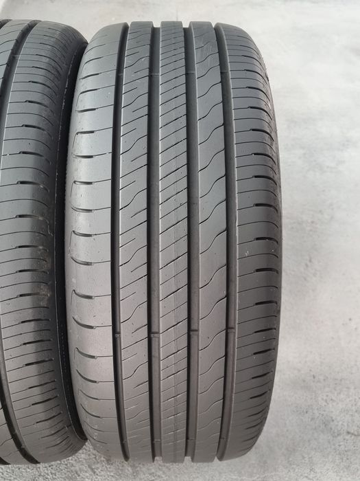 215/45/16 Goodyear 2Броя: 140лв 7.7мм