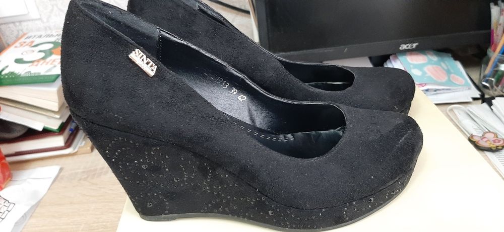 Туфли на высокой платформе