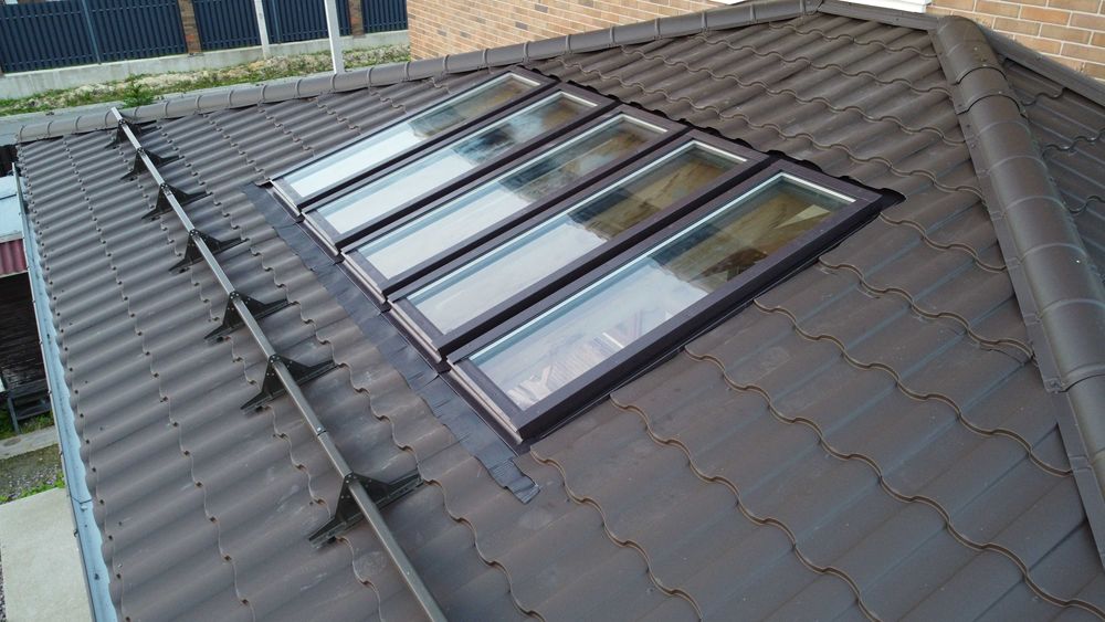 Продаётся мансардное окно WERSO 55x78 с ручным открыванием