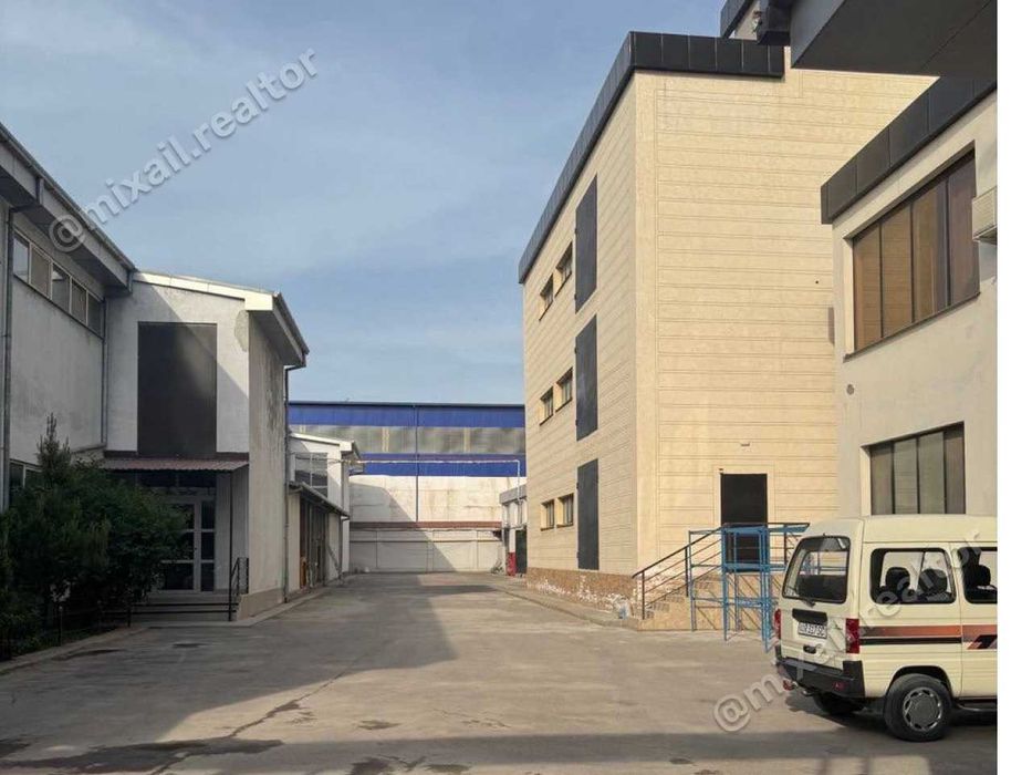 Продается База/Склад/Производство, Бектемир 32,5 сот, 3.936 м2 (87648)