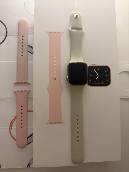 Apple Watch Series 5 40mm Gold Pink