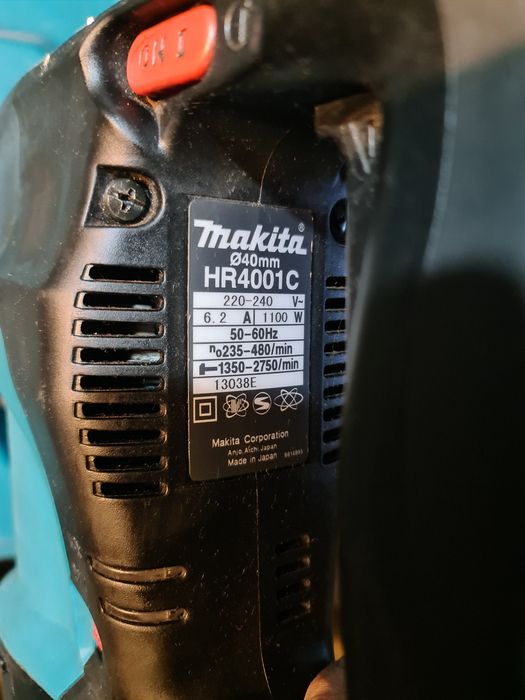 Перфоратор makita hr4001c