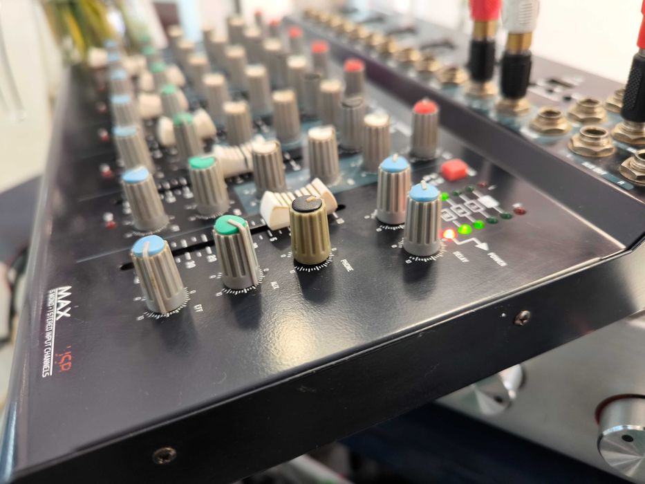 Dj mixer миксер смесител пулт за музика