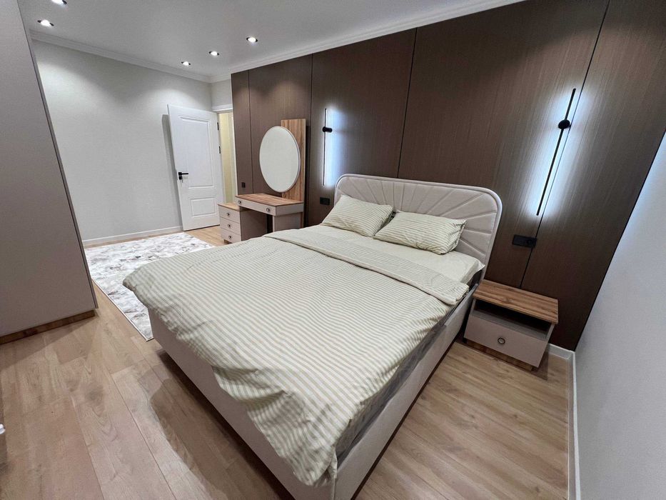 *Авиагородок 4ком квартира в центре,До Ц1 500 Метров ,Под ключ +балкон