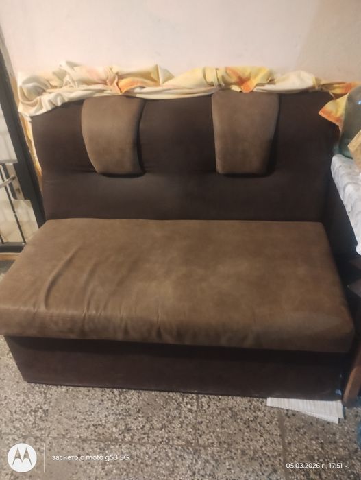 Продава се диван