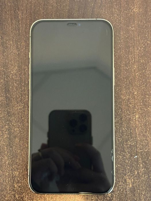 Vând iPhone 12 Pro Max Gold, 128 GB impecabil