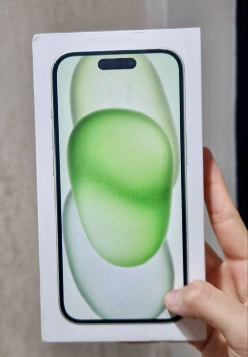 Продам iPhone 15 128