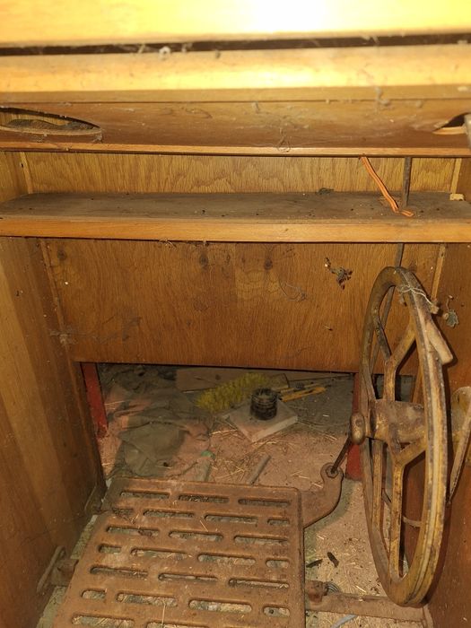 Masina de cusut ileana