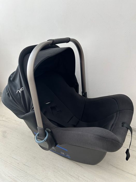 Столче Nuna PIPA с Isofix база