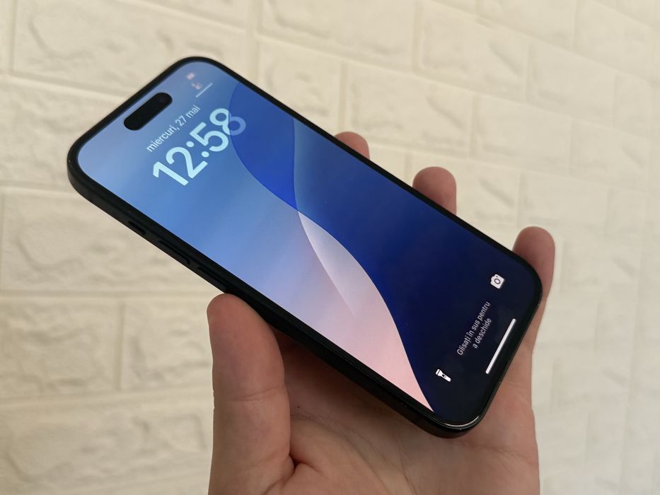 iPhone 15  128gb