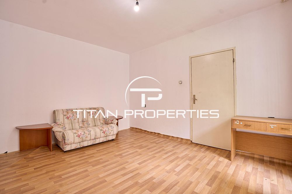 Продава се Тристаен апартамент в Пловдив, Център - 109 кв.м за 2153 €/кв.м - Снимка #6