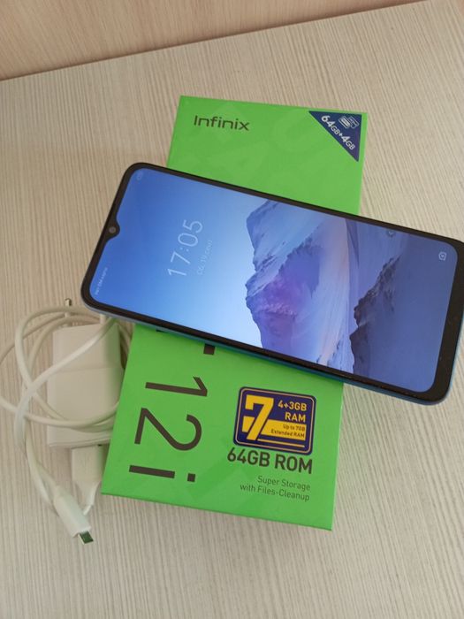 Срочно продам телефон
