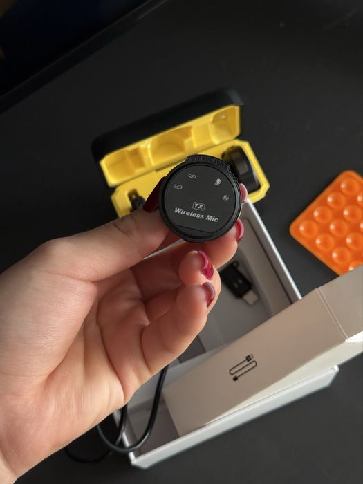 Микрофон, петлички, экшн-войч